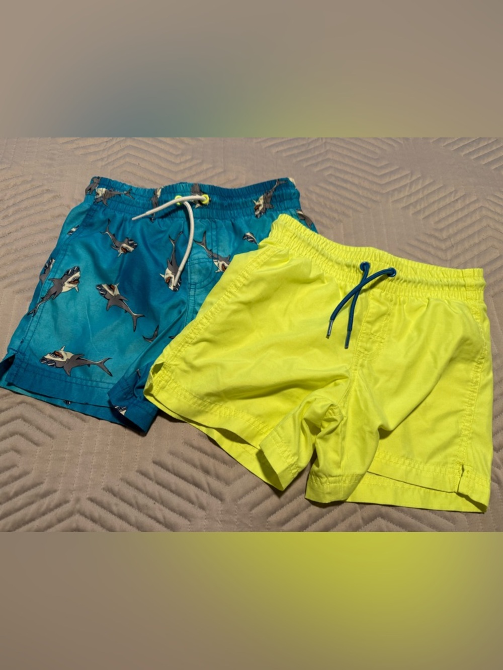 Old Navy Boys Swim Shorts Size Small